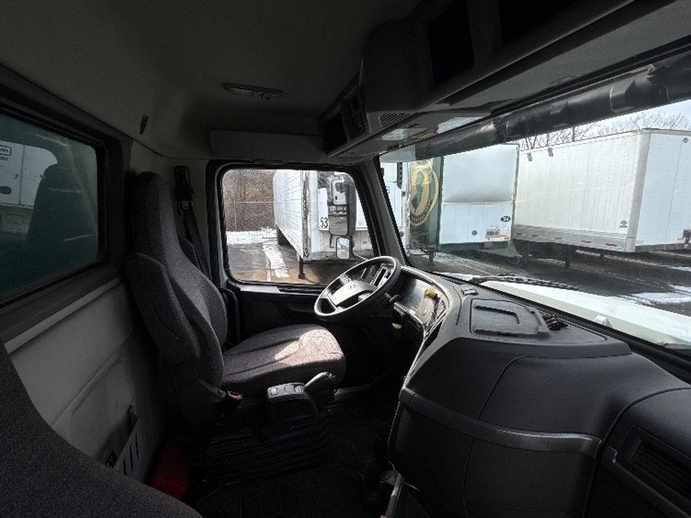 Curtain Side-Light and Medium Duty Trucks-Volvo-2020-VHD64B-Parsippany-NJ-309,690\n\t\tmiles-$ 86,250 - Image 21