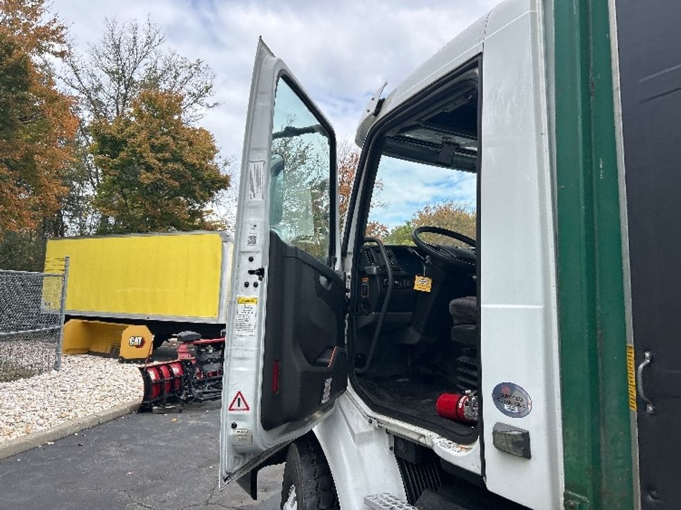 Curtain Side-Light and Medium Duty Trucks-Volvo-2020-VHD64B-Parsippany-NJ-309,842\n\t\tmiles-$ 88,250 - Image 15