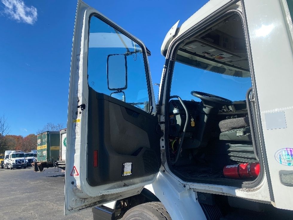 Curtain Side-Light and Medium Duty Trucks-Volvo-2020-VHD64B-Parsippany-NJ-343,948\n\t\tmiles-$ 89,000 - Image 16