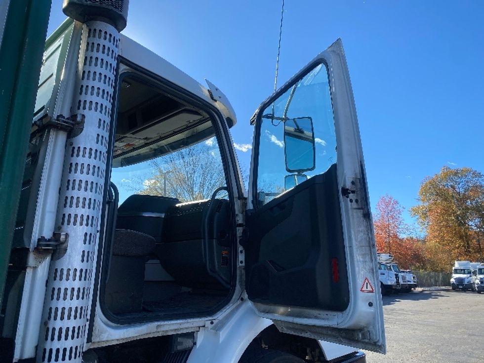 Curtain Side-Light and Medium Duty Trucks-Volvo-2020-VHD64B-Parsippany-NJ-343,948\n\t\tmiles-$ 89,000 - Image 20