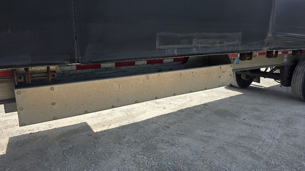 Curtain Side-Semi Trailers-East-2016-Trailer-Parkersburg-WV-553,416\n\t\tmiles-$ 37,000 - Image 12
