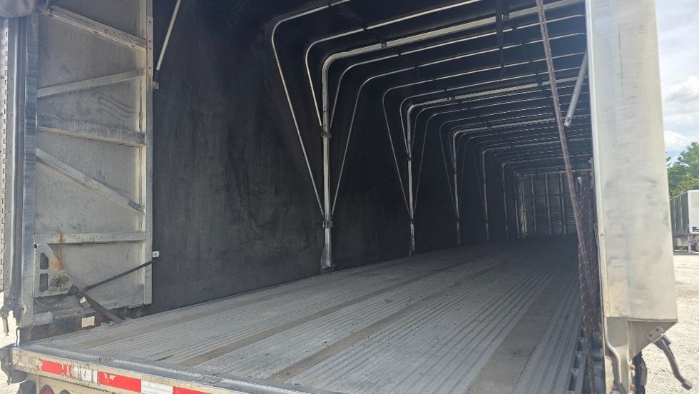 Curtain Side-Semi Trailers-East-2016-Trailer-Parkersburg-WV-621,740\n\t\tmiles-$ 37,000 - Image 9