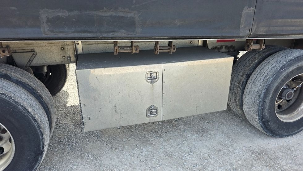 Curtain Side-Semi Trailers-Reitnouer-2016-Trailer-Millwood-WV-474,471\n\t\tmiles-$ 37,000 - Image 12