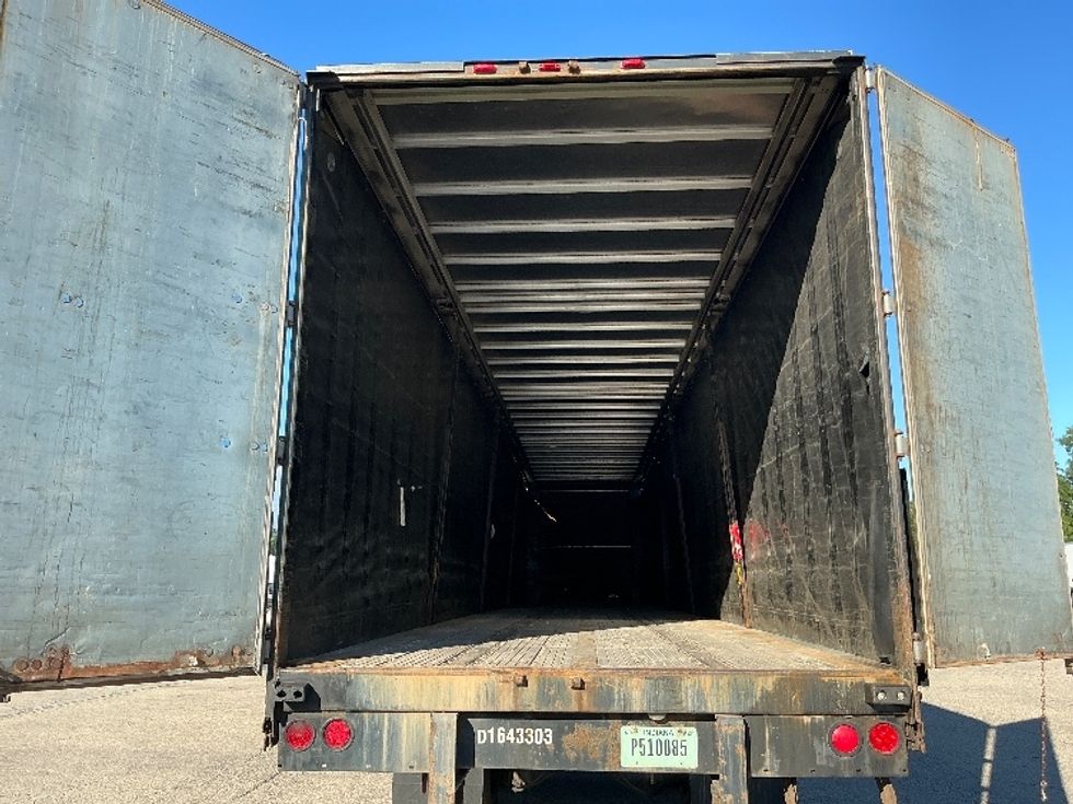 Curtain Side-Semi Trailers-Utility-2016-Trailer-Elkhart-IN-246,514\n\t\tmiles-$ 15,250 - Image 11
