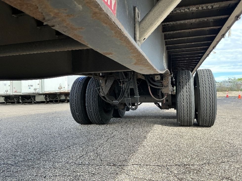Curtain Side-Semi Trailers-Utility-2016-Trailer-Elkhart-IN-246,514\n\t\tmiles-$ 15,250 - Image 5