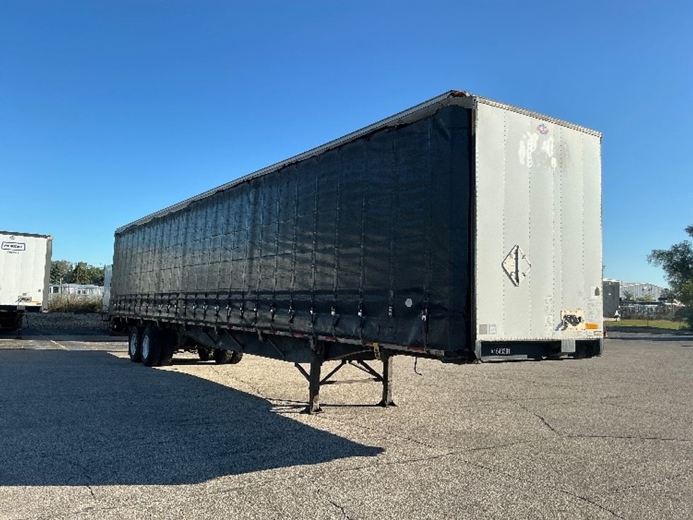 Curtain Side-Semi Trailers-Utility-2016-Trailer-Elkhart-IN-316,192\n\t\tmiles-$ 15,250 - Image 1
