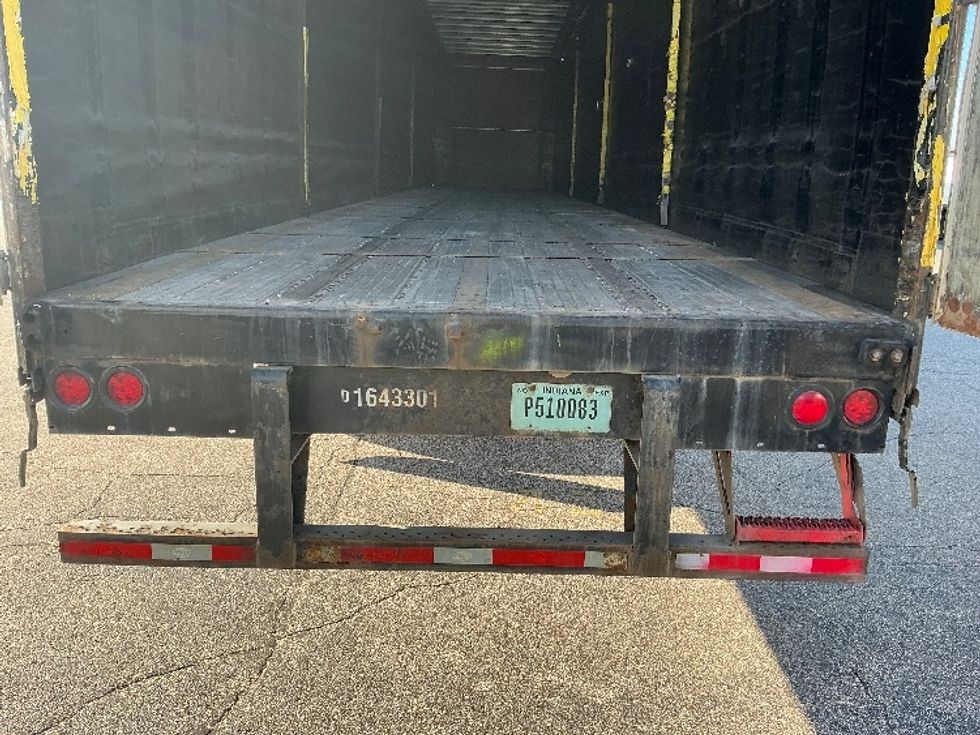Curtain Side-Semi Trailers-Utility-2016-Trailer-Elkhart-IN-316,192\n\t\tmiles-$ 15,250 - Image 8