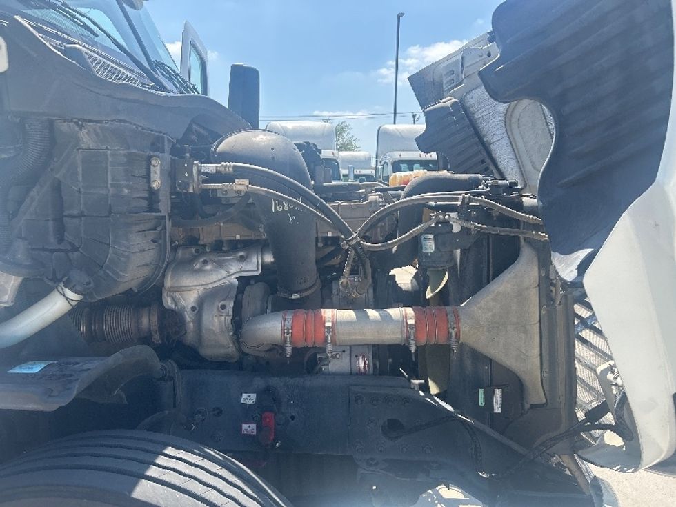 Day Cab Tractor-Alternative Fuel Trucks & Tractors-Freightliner-2018-Cascadia 12564ST-Hammond-LA-77,263\n\t\tmiles-$ 82,750 - Image 15