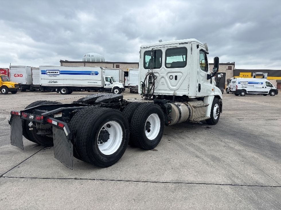 Day Cab Tractor-Alternative Fuel Trucks & Tractors-Freightliner-2018-Cascadia 12564ST-Hammond-LA-93,948\n\t\tmiles-$ 82,250 - Image 7