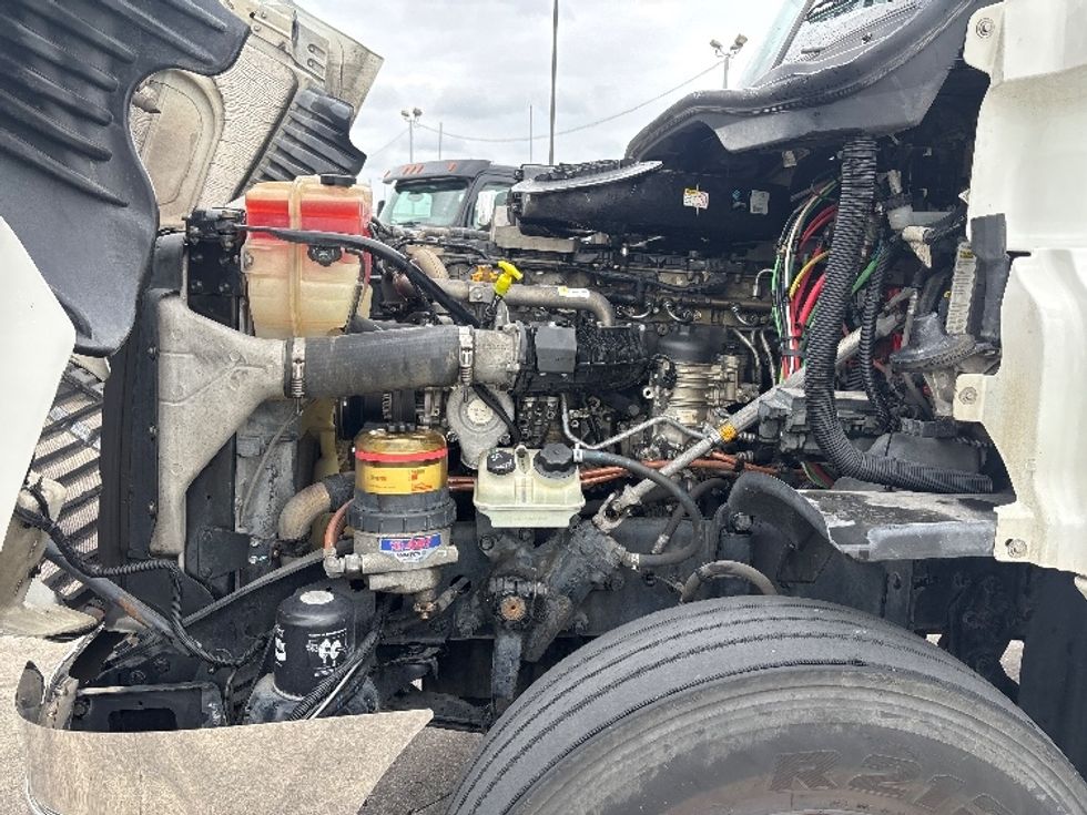 Day Cab Tractor-Alternative Fuel Trucks & Tractors-Freightliner-2018-Cascadia 12564ST-Hammond-LA-93,948\n\t\tmiles-$ 82,250 - Image 16