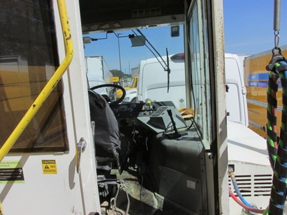 Day Cab Tractor-Heavy Duty Tractors-Autocar-2017-XSPOTTER-West Columbia-SC-100,000\n\t\tmiles-$ 35,000 - Image 9