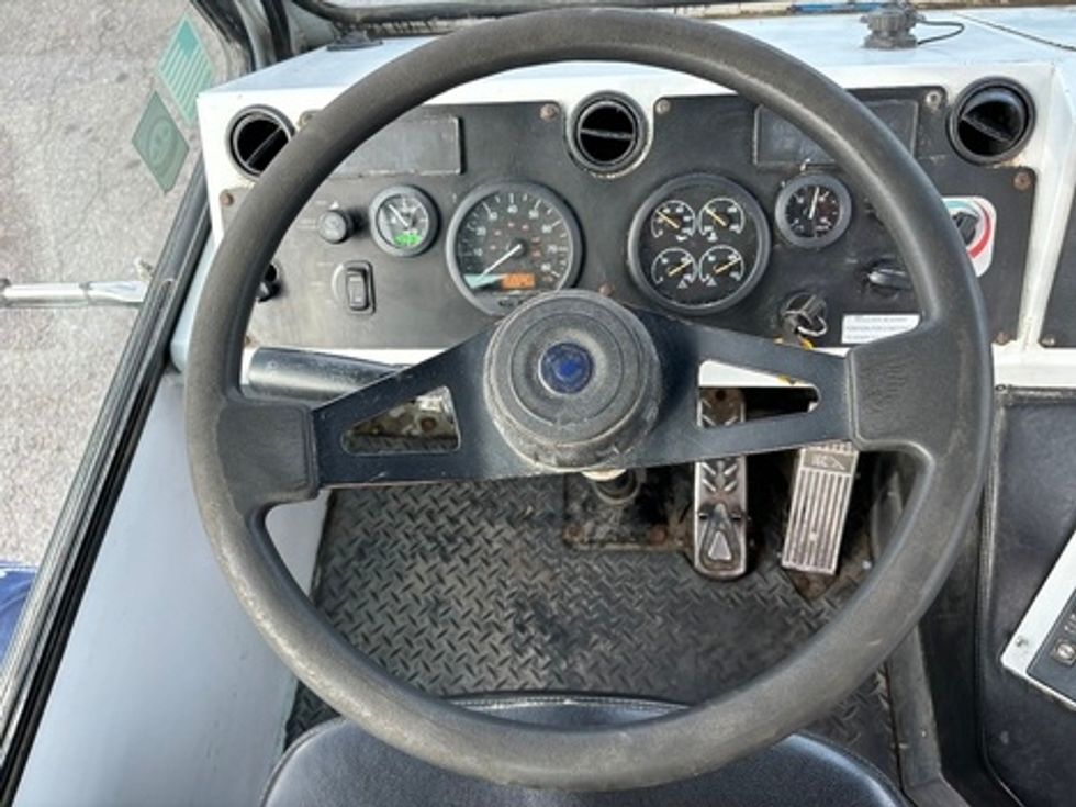 Day Cab Tractor-Heavy Duty Tractors-Capacity Of Texas-2021-TJ5000-Suffolk-VA-69,642\n\t\tmiles-$ 84,000 - Image 11