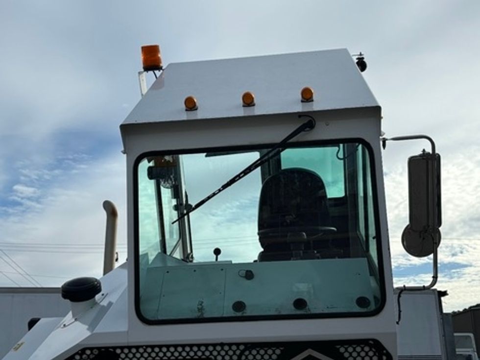 Day Cab Tractor-Heavy Duty Tractors-Capacity Of Texas-2021-TJ5000-Suffolk-VA-69,642\n\t\tmiles-$ 84,000 - Image 16