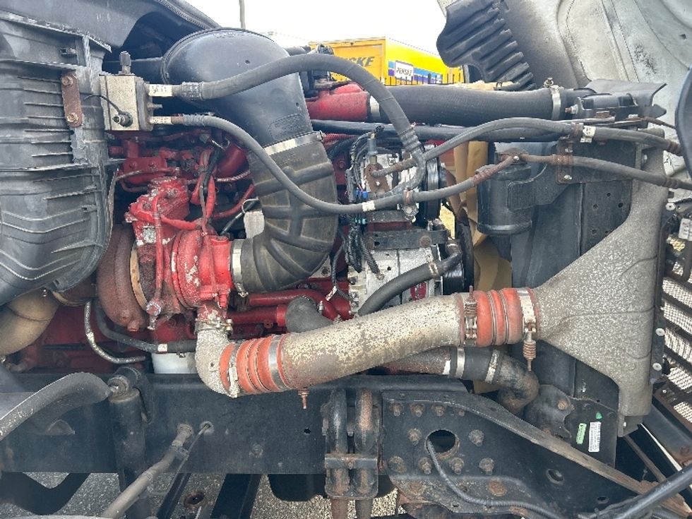 Day Cab Tractor-Heavy Duty Tractors-Freightliner-2007-Columbia CL12064ST-Fitchburg-MA-647,067\n\t\tmiles-$ 10,000 - Image 15