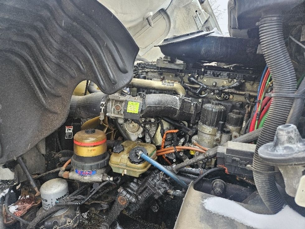 Day Cab Tractor-Heavy Duty Tractors-Freightliner-2012-Cascadia 12564ST-Roseville-MN-308,539\n\t\tmiles-$ 11,000 - Image 16