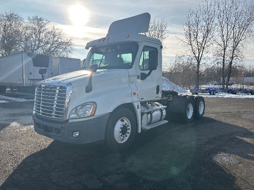 Day Cab Tractor-Heavy Duty Tractors-Freightliner-2012-Cascadia 12564ST-Roseville-MN-407,658\n\t\tmiles-$ 12,000 - Image 3