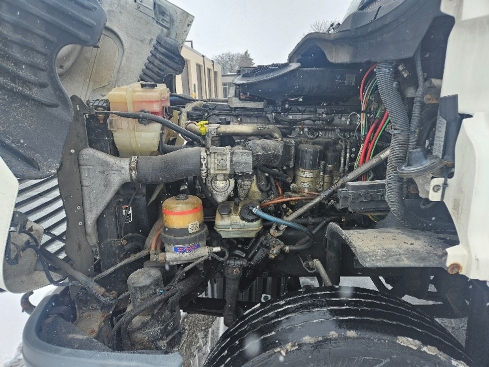 Day Cab Tractor-Heavy Duty Tractors-Freightliner-2012-Cascadia 12564ST-Roseville-MN-515,922\n\t\tmiles-$ 12,000 - Image 16