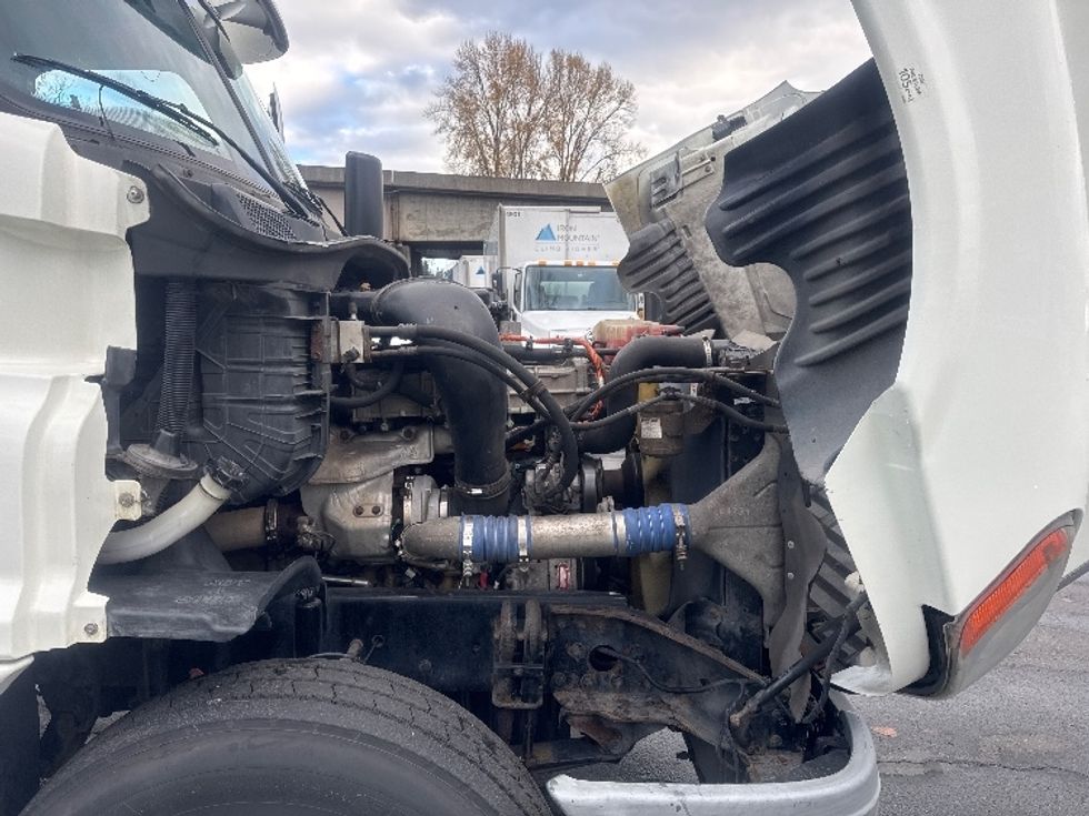 Day Cab Tractor-Heavy Duty Tractors-Freightliner-2012-Cascadia 12564ST-Tukwila-WA-412,869\n\t\tmiles-$ 12,000 - Image 15