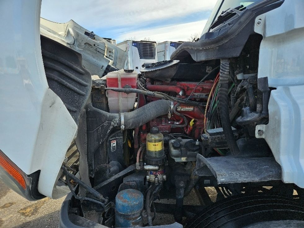 Day Cab Tractor-Heavy Duty Tractors-Freightliner-2013-Cascadia 11364ST-Brooklyn Park-MN-388,403\n\t\tmiles-$ 11,750 - Image 16