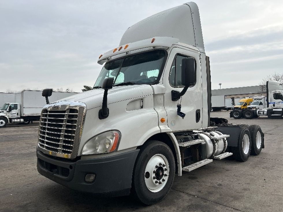Day Cab Tractor-Heavy Duty Tractors-Freightliner-2013-Cascadia 11364ST-Brooklyn Park-MN-473,565\n\t\tmiles-$ 11,750 - Image 3