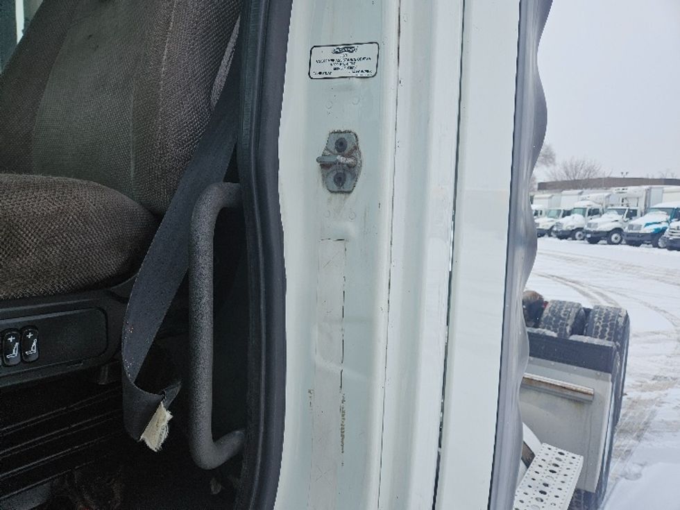 Day Cab Tractor-Heavy Duty Tractors-Freightliner-2013-Cascadia 11364ST-Brooklyn Park-MN-475,957\n\t\tmiles-$ 11,750 - Image 17