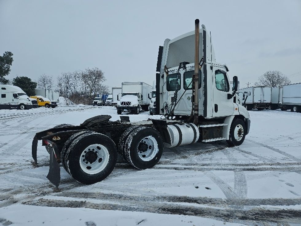 Day Cab Tractor-Heavy Duty Tractors-Freightliner-2013-Cascadia 11364ST-Brooklyn Park-MN-475,957\n\t\tmiles-$ 11,750 - Image 7