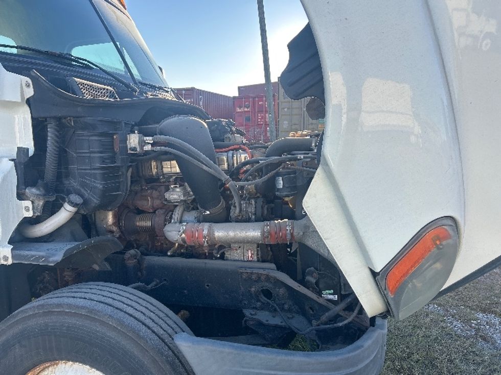 Day Cab Tractor-Heavy Duty Tractors-Freightliner-2013-Cascadia 12564ST-Garden City-GA-435,478\n\t\tmiles-$ 13,000 - Image 15