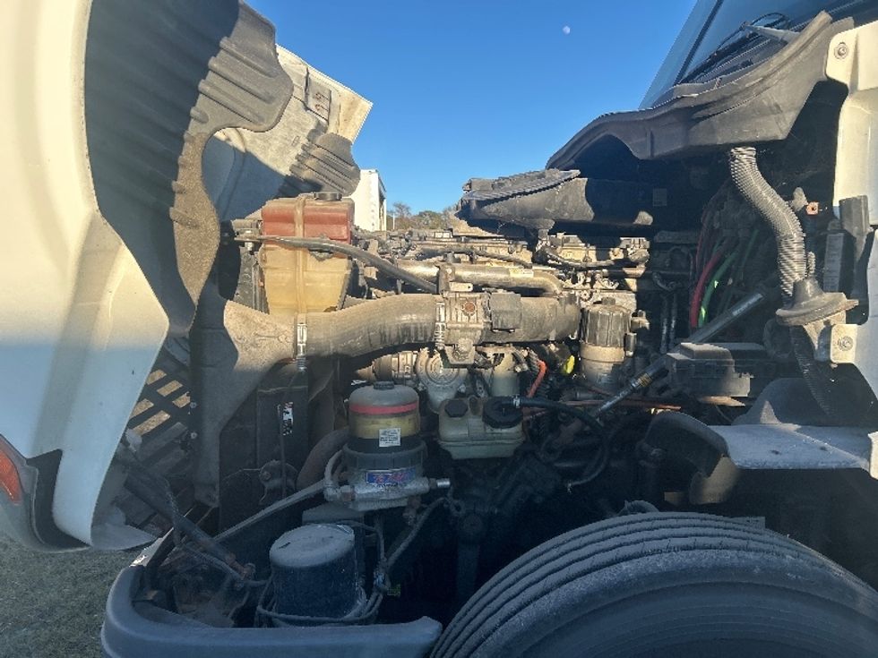 Day Cab Tractor-Heavy Duty Tractors-Freightliner-2013-Cascadia 12564ST-Garden City-GA-435,478\n\t\tmiles-$ 13,000 - Image 16