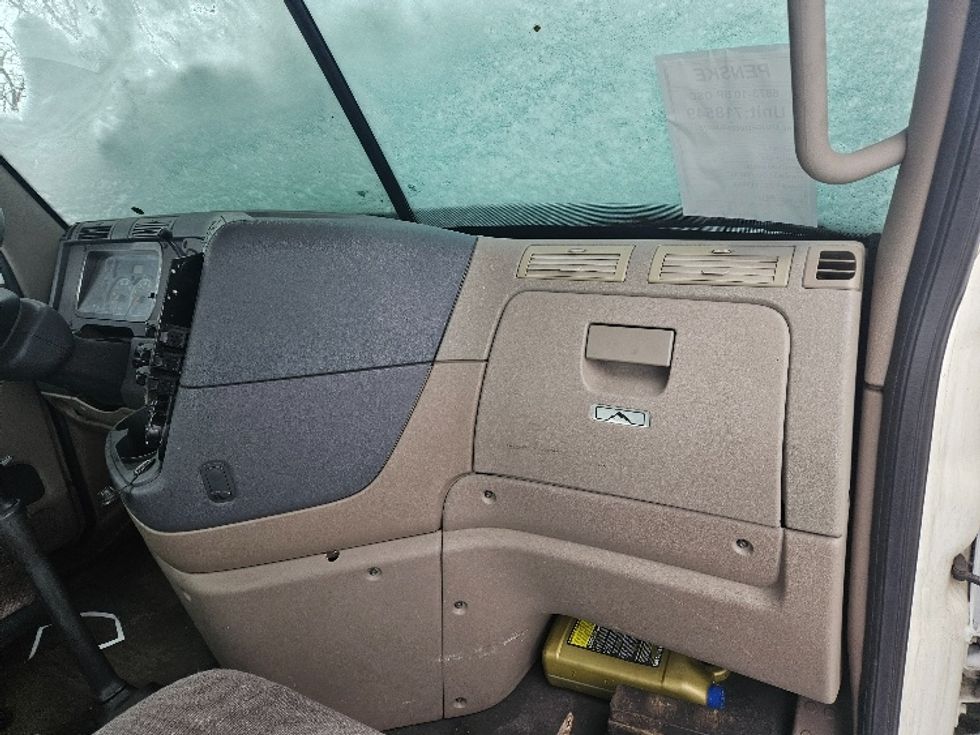 Day Cab Tractor-Heavy Duty Tractors-Freightliner-2013-Cascadia 12564ST-Roseville-MN-404,876\n\t\tmiles-$ 11,000 - Image 13