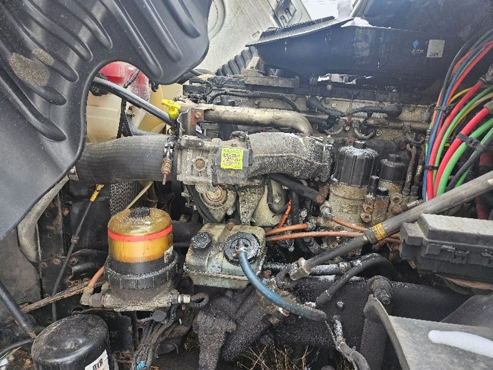 Day Cab Tractor-Heavy Duty Tractors-Freightliner-2013-Cascadia 12564ST-Roseville-MN-404,876\n\t\tmiles-$ 11,000 - Image 16