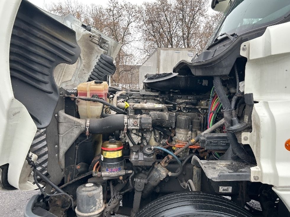 Day Cab Tractor-Heavy Duty Tractors-Freightliner-2013-Cascadia 12564ST-Roseville-MN-440,397\n\t\tmiles-$ 13,000 - Image 16