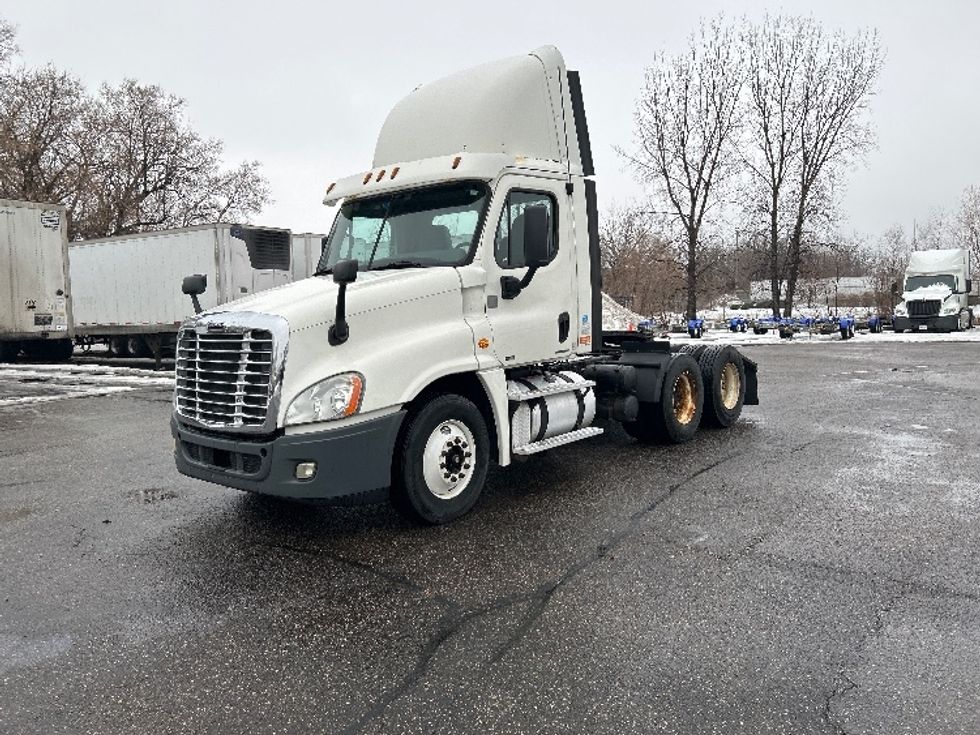 Day Cab Tractor-Heavy Duty Tractors-Freightliner-2013-Cascadia 12564ST-Roseville-MN-440,397\n\t\tmiles-$ 13,000 - Image 3