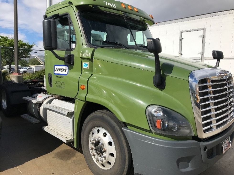 Day Cab Tractor-Heavy Duty Tractors-Freightliner-2015-Cascadia 12564ST-Lindon-UT-455,341 miles-$ 59,500