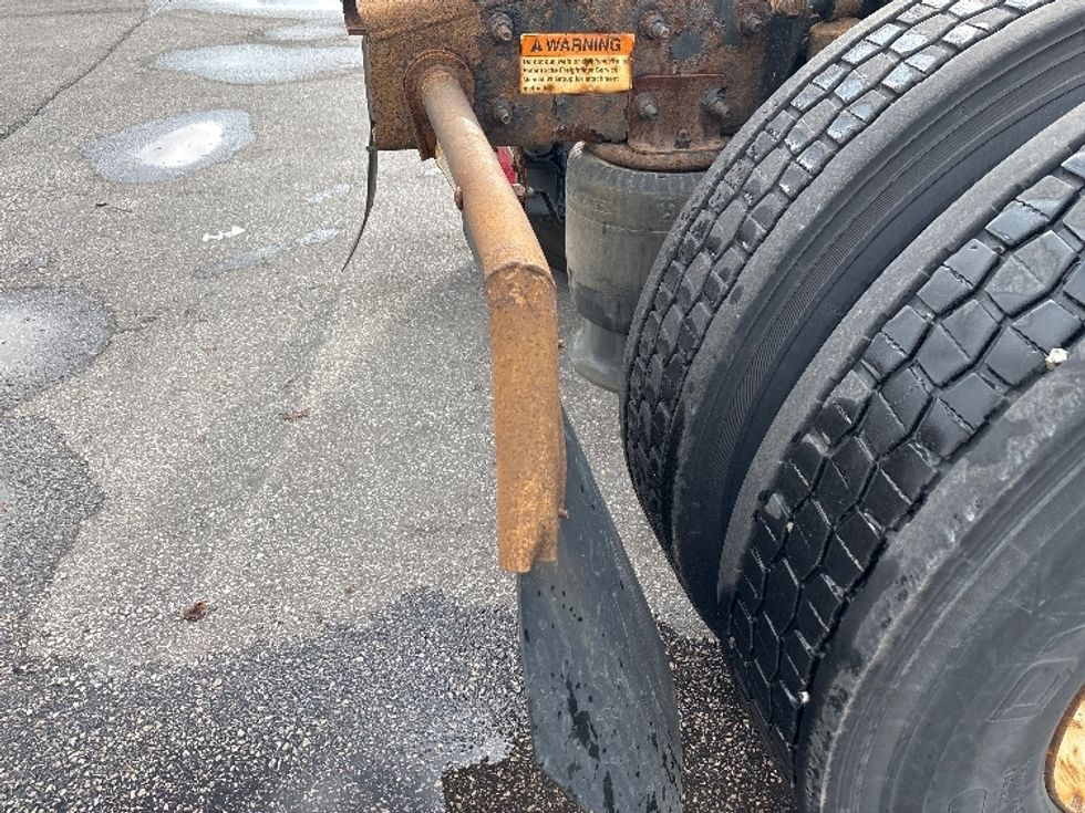 Day Cab Tractor-Heavy Duty Tractors-Freightliner-2015-Cascadia 12564ST-Twinsburg-OH-367,576\n\t\tmiles-$ 19,500 - Image 20