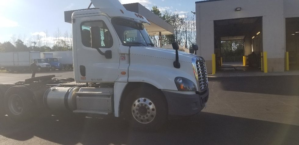Day Cab Tractor-Heavy Duty Tractors-Freightliner-2015-Cascadia 12564ST-Webster-NY-535,375 miles-$ 51,750