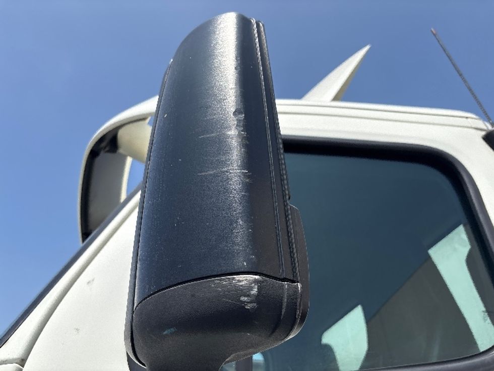 Day Cab Tractor-Heavy Duty Tractors-Freightliner-2016-Cascadia 11342ST-Torrance-CA-433,724\n\t\tmiles-$ 17,500 - Image 17
