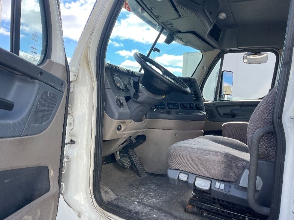 Your Next Used 2016 Freightliner Cascadia 11364ST, 716784, Is For Sale