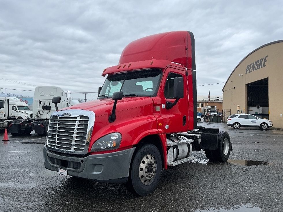 Day Cab Tractor-Heavy Duty Tractors-Freightliner-2016-Cascadia 12542ST-Tacoma-WA-429,538\n\t\tmiles-$ 25,500 - Image 3