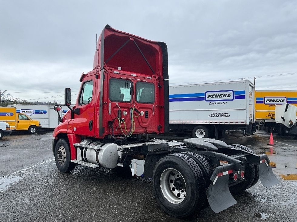 Day Cab Tractor-Heavy Duty Tractors-Freightliner-2016-Cascadia 12542ST-Tacoma-WA-429,538\n\t\tmiles-$ 25,500 - Image 5