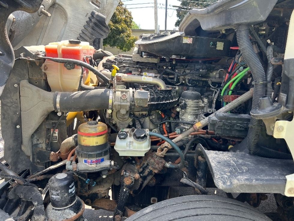 Day Cab Tractor-Heavy Duty Tractors-Freightliner-2016-Cascadia 12564ST-Buffalo-NY-478,686\n\t\tmiles-$ 12,500 - Image 16