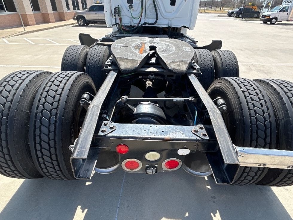 Day Cab Tractor-Heavy Duty Tractors-Freightliner-2016-Cascadia 12564ST-Dallas-TX-291,538\n\t\tmiles-$ 24,000 - Image 6