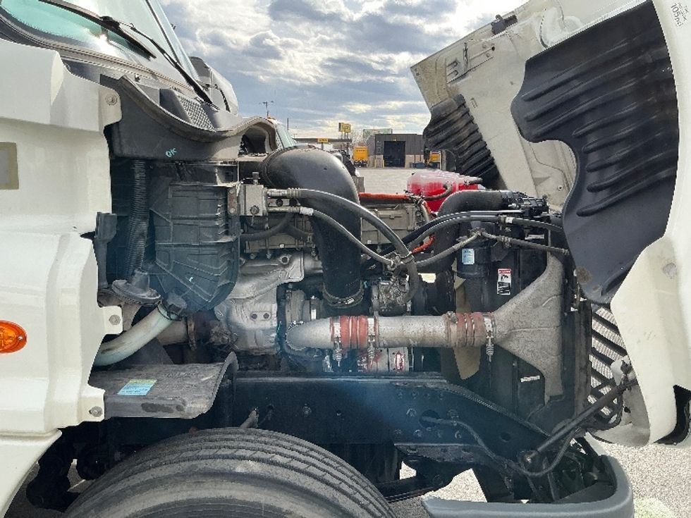 Day Cab Tractor-Heavy Duty Tractors-Freightliner-2016-Cascadia 12564ST-Greeley-CO-196,973\n\t\tmiles-$ 29,250 - Image 15