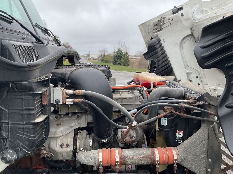 Day Cab Tractor-Heavy Duty Tractors-Freightliner-2016-Cascadia 12564ST-Rochester-NY-414,604\n\t\tmiles-$ 36,750 - Image 15