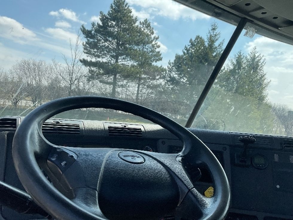 Day Cab Tractor-Heavy Duty Tractors-Freightliner-2016-Cascadia 12564ST-Rochester-NY-459,837\n\t\tmiles-$ 34,750 - Image 10