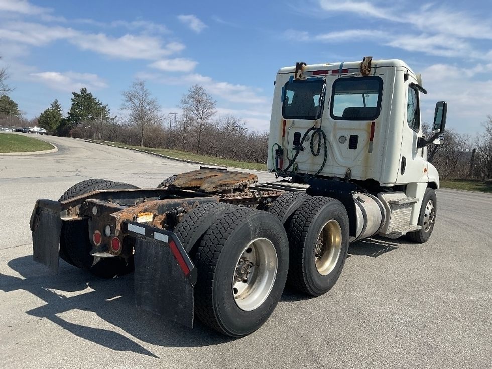 Day Cab Tractor-Heavy Duty Tractors-Freightliner-2016-Cascadia 12564ST-Rochester-NY-459,837\n\t\tmiles-$ 34,750 - Image 6