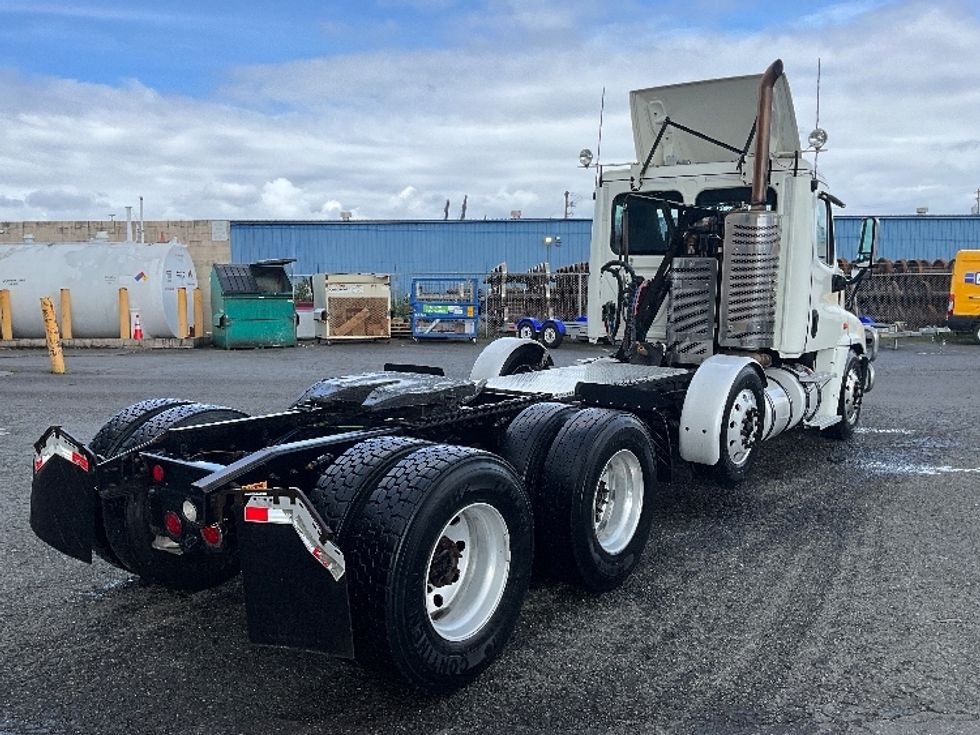 Day Cab Tractor-Heavy Duty Tractors-Freightliner-2016-Cascadia 12584ST-Tacoma-WA-684,061\n\t\tmiles-$ 32,000 - Image 7