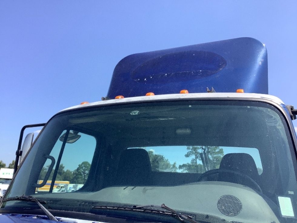 Day Cab Tractor-Heavy Duty Tractors-Freightliner-2016-M2-Goldsboro-NC-208,521\n\t\tmiles-$ 40,000 - Image 20