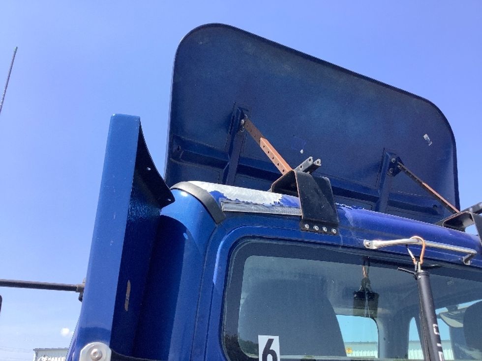 Day Cab Tractor-Heavy Duty Tractors-Freightliner-2016-M2-Goldsboro-NC-208,521\n\t\tmiles-$ 40,000 - Image 21