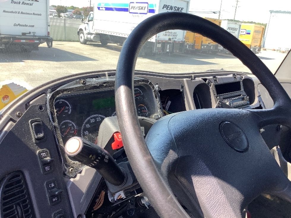 Day Cab Tractor-Heavy Duty Tractors-Freightliner-2016-M2-Goldsboro-NC-212,920\n\t\tmiles-$ 40,000 - Image 11