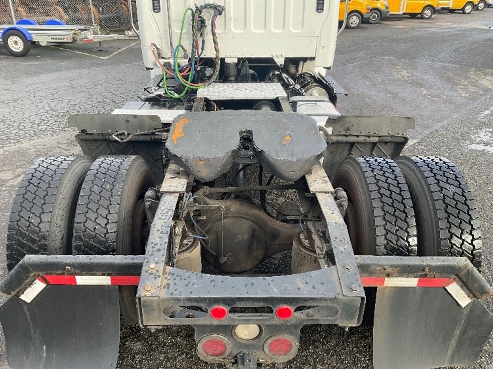 Day Cab Tractor-Heavy Duty Tractors-Freightliner-2016-M2-Tacoma-WA-219,547\n\t\tmiles-$ 42,000 - Image 6